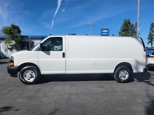 2025 Chevrolet Express 2500 RWD 2500 Extended Wheelbase WT