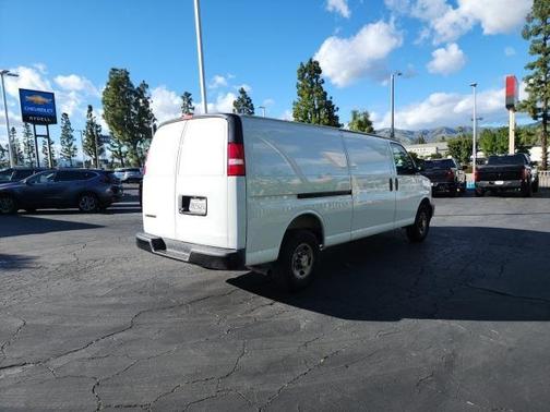 2025 Chevrolet Express 2500 RWD 2500 Extended Wheelbase WT
