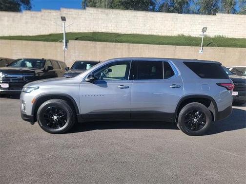 2023 Chevrolet Traverse LS