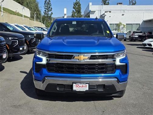 2025 Chevrolet Silverado 1500 LT