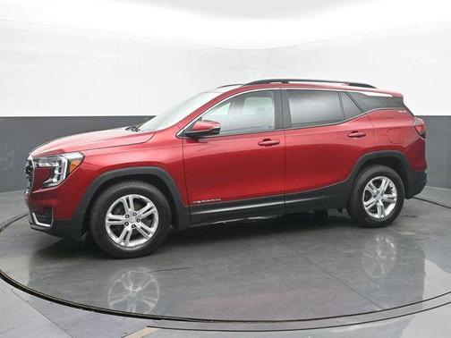 Cayenne Red Tintcoat 2022 GMC Terrain SLE