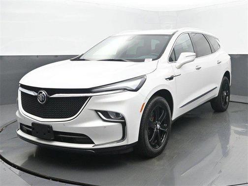 2023 Buick Enclave Essence AWD