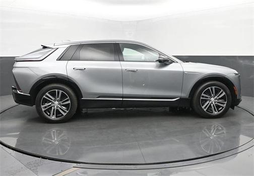 2025 Cadillac LYRIQ Luxury