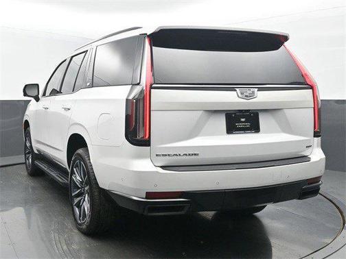 2022 Cadillac Escalade Sport
