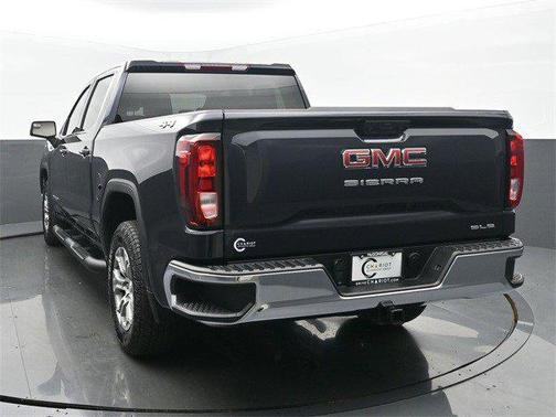 2024 GMC Sierra 1500 SLE