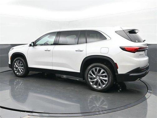 2025 Buick Enclave Preferred FWD
