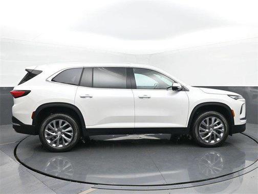 2025 Buick Enclave Preferred FWD