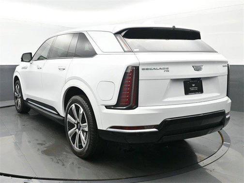 2025 Cadillac Escalade IQ Luxury 2