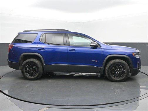 2023 GMC Acadia AWD AT4