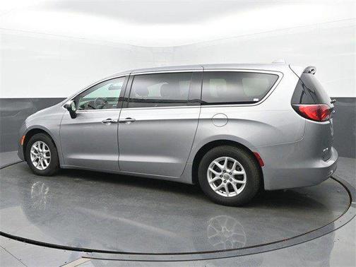 2018 Chrysler Pacifica LX