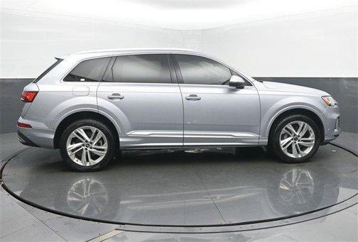 2021 Audi Q7 55 Premium Plus