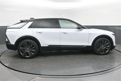 2026 Cadillac LYRIQ Signature Sport