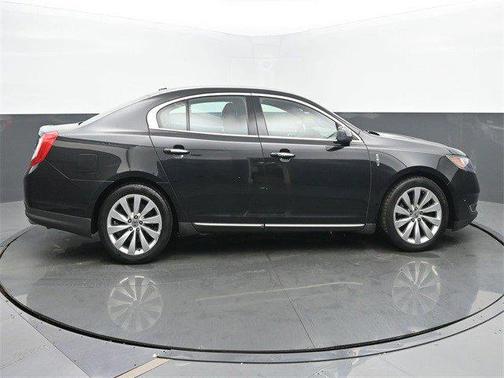 2015 Lincoln MKS Base