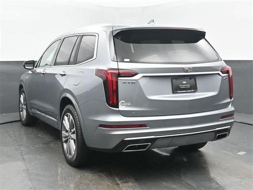2025 Cadillac XT6 Premium Luxury FWD