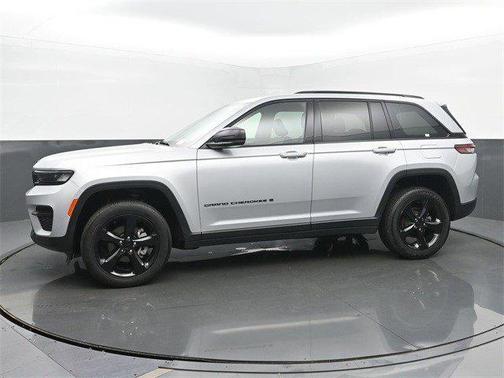 2024 Jeep Grand Cherokee Altitude