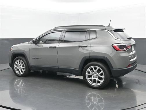 2024 Jeep Compass Latitude Lux