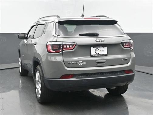 2024 Jeep Compass Latitude Lux