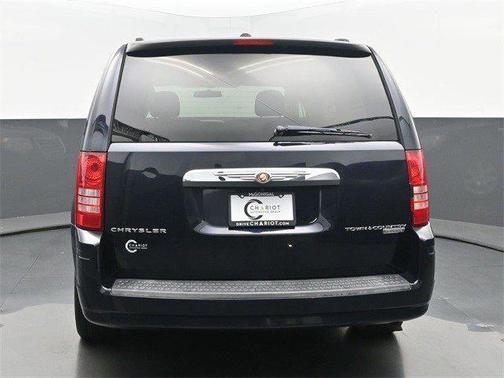 2010 Chrysler Town & Country Touring