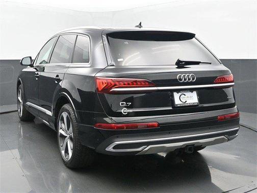 2021 Audi Q7 55 Premium Plus