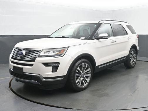 White Platinum Metallic Tri-Coat 2018 Ford Explorer Platinum