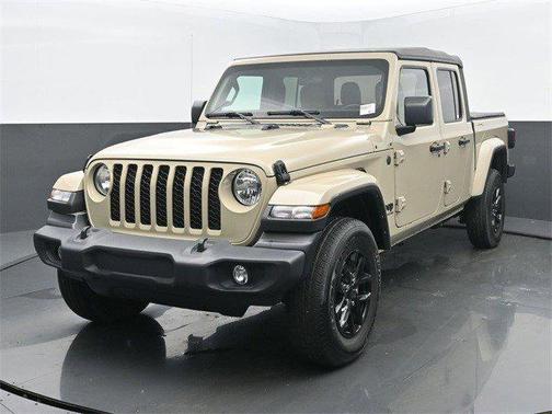 2022 Jeep Gladiator Sport S
