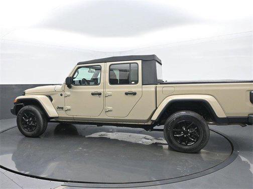 2022 Jeep Gladiator Sport S