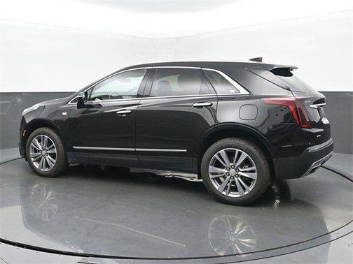 2025 Cadillac XT5 Sport