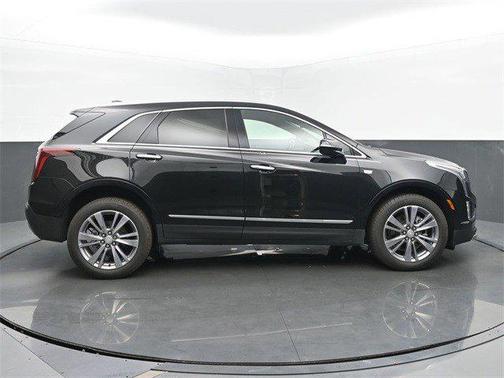 2025 Cadillac XT5 Sport