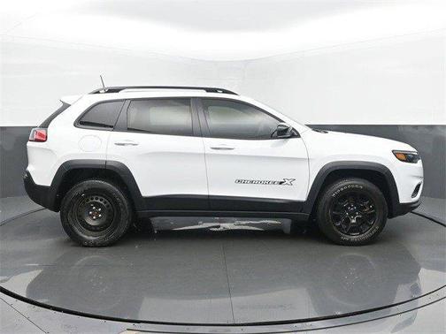 2022 Jeep Cherokee X 4x4