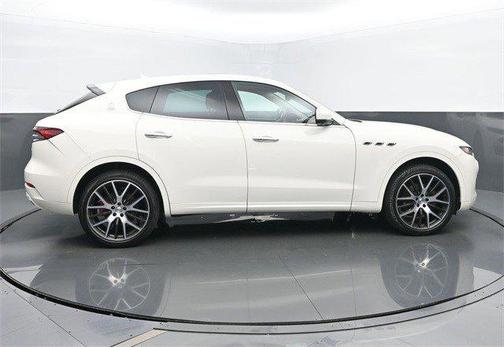 2021 Maserati Levante Base