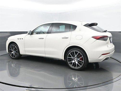 2021 Maserati Levante Base