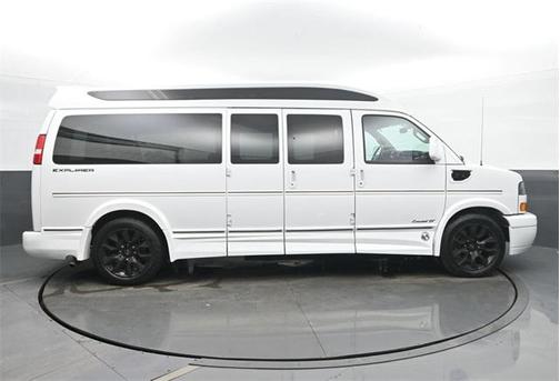 2022 GMC Savana 2500 Work Van