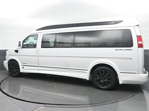 2022 GMC Savana 2500 Work Van