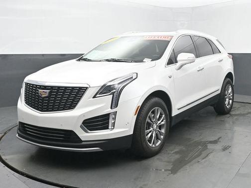 Crystal White Tricoat 2022 Cadillac XT5 Premium Luxury