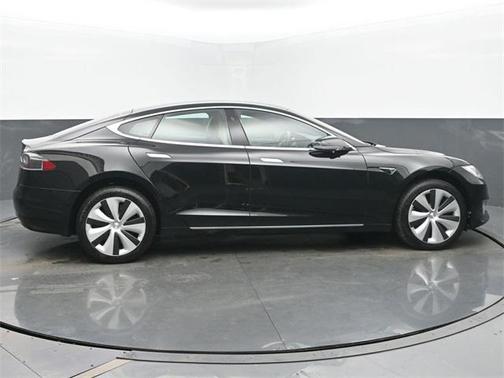2020 Tesla Model S Long Range
