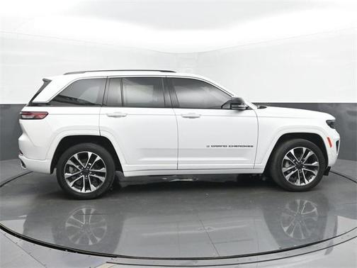 2023 Jeep Grand Cherokee Overland