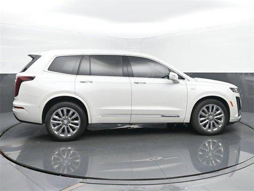 2022 Cadillac XT6 Premium Luxury AWD