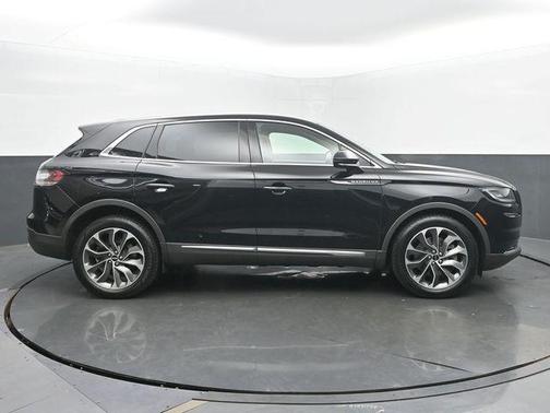 Infinite Black Metallic Clearcoat 2023 Lincoln Nautilus Reserve