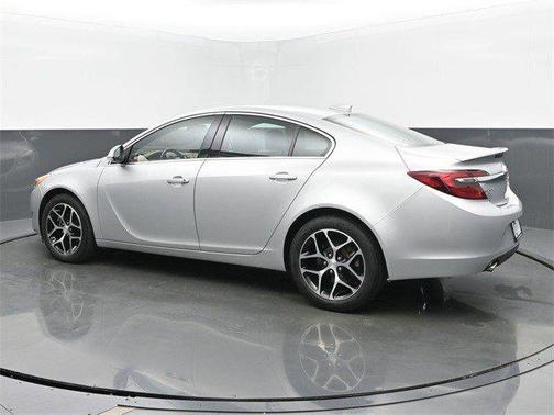 2017 Buick Regal Turbo Sport Touring