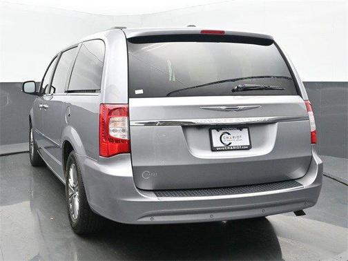 2014 Chrysler Town & Country Touring-L