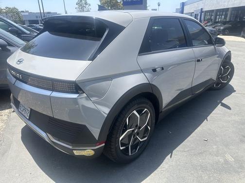 2022 Hyundai IONIQ 5 SEL