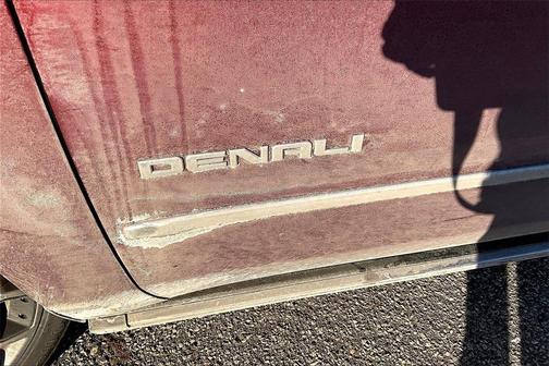 2017 GMC Yukon XL Denali