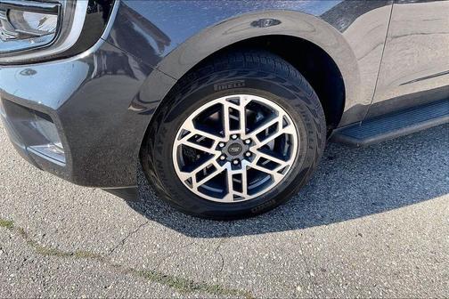 Gray Metallic 2025 Ford Expedition Active