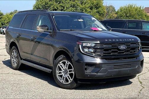 Gray Metallic 2025 Ford Expedition Active
