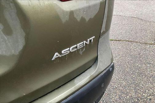 Autumn Green Metallic 2022 Subaru Ascent Premium 7-Passenger
