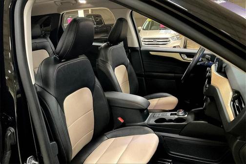 2021 Ford Escape Titanium