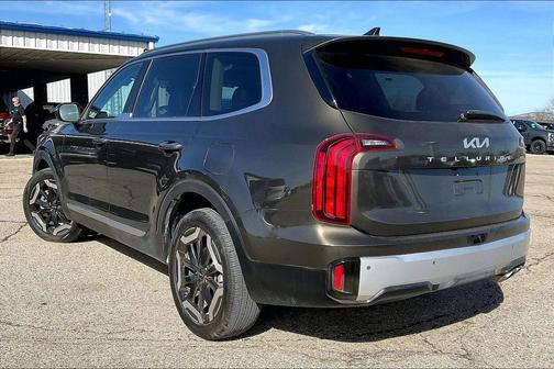 2025 Kia Telluride S