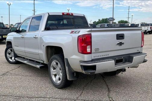 Silver Ice Metallic 2018 Chevrolet Silverado 1500 LTZ