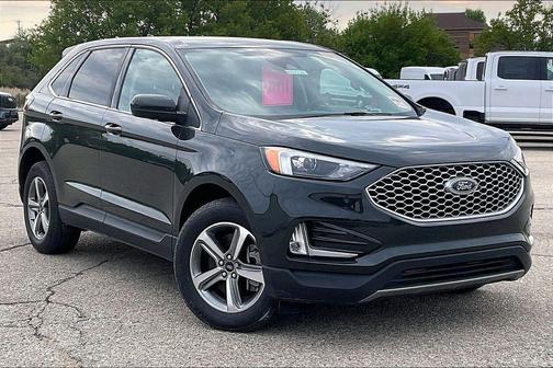 Green Metallic 2024 Ford Edge SEL