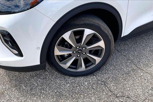 White Metallic 2023 Ford Escape Platinum